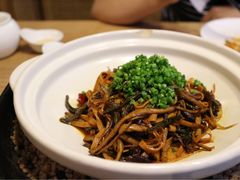 新素菜一绝煲-马仕玖煲·融合菜·酥不腻烤鸭(人大店)