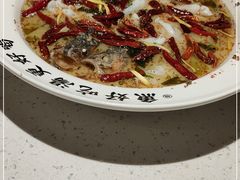 -江渔儿酸菜鱼·拔草餐厅(虎门君乐汇店)