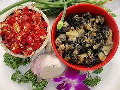 -园中园美食城