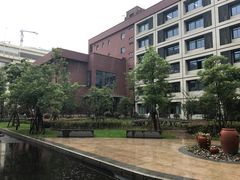 -上海市黄浦区教育学院附属中山学校