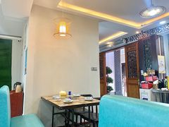 -茅炒屋龙虾·烧烤·湘菜(新河路店)