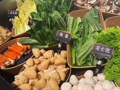-牛YO寿喜烧·铁板烧和牛火锅自助(市府恒隆店)