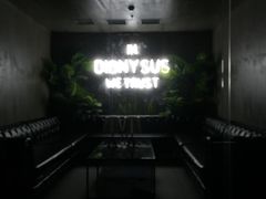 -UNI UNI(环亚凯瑟琳店)