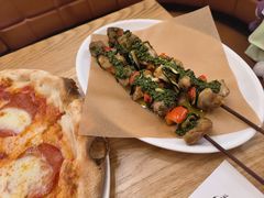 -城市大道红炉披萨烘焙坊