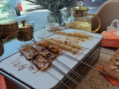 -小董哥烤串·爆汁大油边(故宫店)