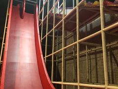 -嘿哟动霸CHUA·新潮玩运动娱乐中心·蹦床滑冰团建乐园