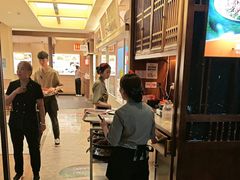 -阿瓦山寨·湘菜现炒·剁椒鱼头王(咸阳总店)