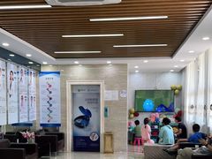 -茂菊口腔连锁(浦东南路店)