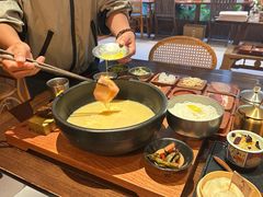 -银米·云南传统过桥米线(双廊黑金冠店)