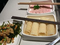 -海底捞火锅鲜切牛肉主题店(长寿路店)