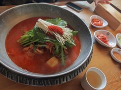 -喇喇排骨火锅·传统韩式脊骨汤(望京西园总店)