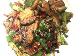 大蒜炒腊肉-井水小厨·湘菜(活力广场店)