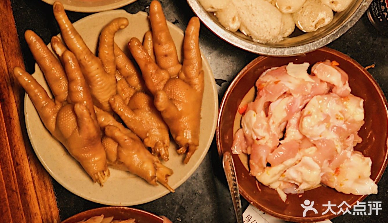 重庆|老巷子居然吃到一头牛 这家火锅绝了！