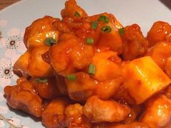 菠萝咕噜肉-蜜桃餐厅·江浙融合菜(荟聚购物中心店)
