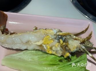 「粤滚粤掂·老广煲仔粥(太古仓店)」环境不错