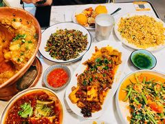 土司铜锅油焖鸡-浩海火烧云傣家菜(蓝港店)