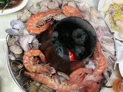 -一口猪海鲜浑锅·东北家常菜