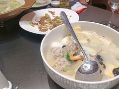 -新天明砂锅鱼头煲