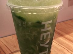 -喜茶(北京华贸购物中心店)