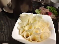 -热火朝天鲜切牛肉火锅(南强街巷店)