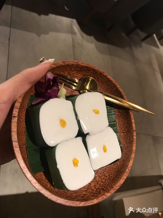 金牌泰香米泰式咖喱蟹(大悦城店)椰汁西米糕图片