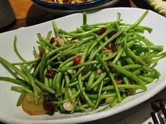 -黄泥岗·地道湖北菜(奥特莱斯店)