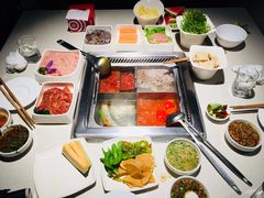 -海底捞火锅鲜切牛肉主题店(长寿路店)