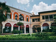 -佛罗伦萨小镇广佛名品奥特莱斯(疏港路店)