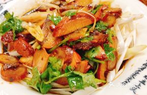 Scallion and Tender Meat Salad