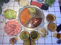 -两个庆火锅公司(昌平府学路店)