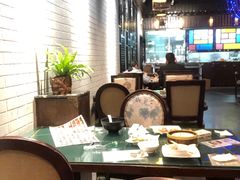 大堂-粤色·老广州茶餐厅(河南商会大厦店)