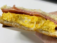 火腿芝士爆浆蛋三明治-星巴克臻选(福州仓山万达店)