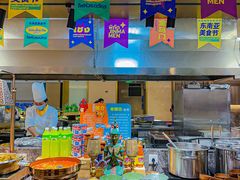 -金马门国际美食百汇(珞喻路店)