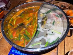 -快活林酸汤鱼鲜品火锅店(甲秀楼店)