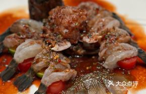 Haochi Sauce Steamed Small Lobster with Luo Shi Shrimp