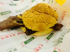 猪扒菠萝包-渔记茶餐厅(渔村店)