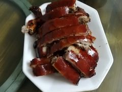 -黄记四更烤乳猪店