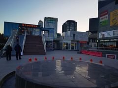 -资和信百货商场
