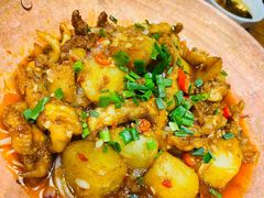 -云海肴·汽锅鸡·云南菜(天山百盛优客店)