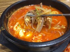 辣牛肉汤-吴草鸡爪오초닭발韩食堂(融恒盈嘉中心店)