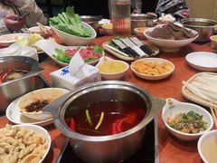 -彤德莱火锅(商圣嘉源店)