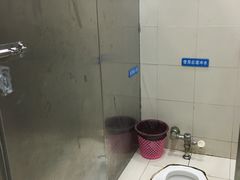 卫生间-范湖(地铁站)