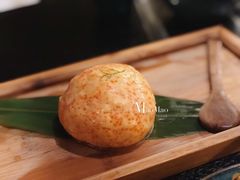 飞鱼籽墨鱼滑-湊湊火锅·茶憩(世博大道店)