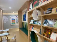 -亲亲袋鼠托育早教·思维专注力·棕熊英语(鼓楼恒力城店)