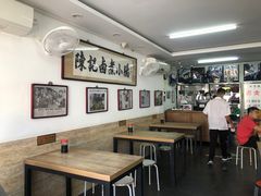 大堂-陈记卤煮小肠