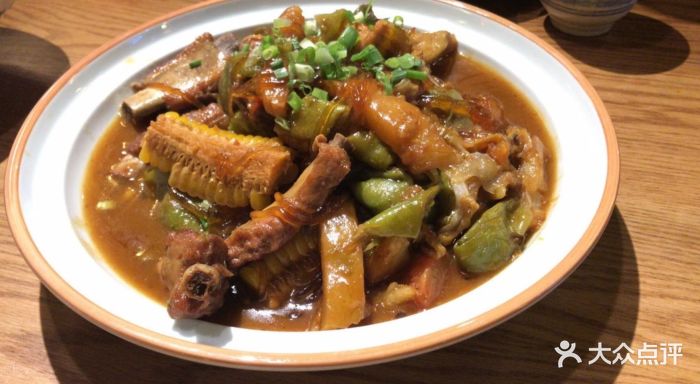 金掌勺东北菜(唐山爱琴海店)压锅大丰收图片