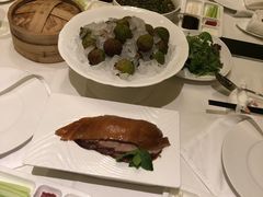-贝勒爷·酥不腻烤鸭