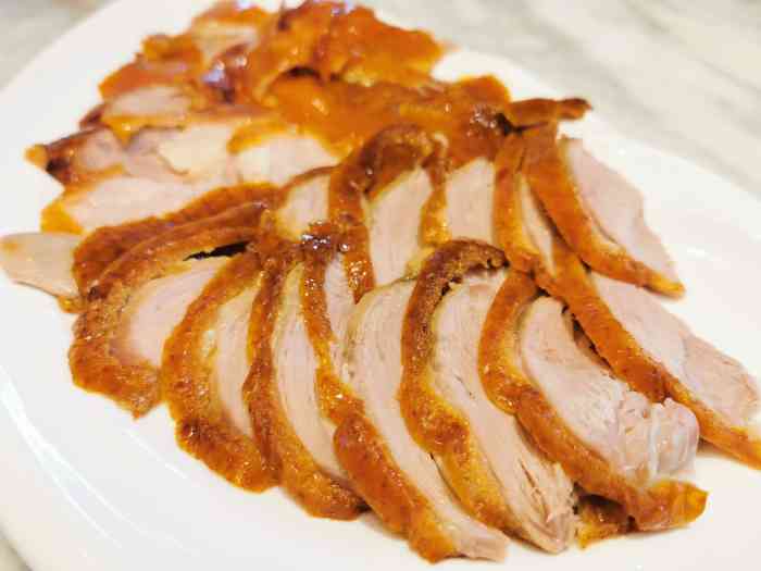 燕云楼(云南路店)-"烤鸭的魅力无法挡,整只吃不下就半套呗,现.