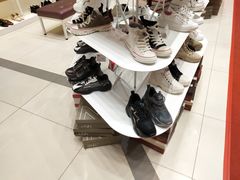 -云柏鞋业(十里堡店)