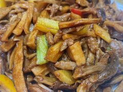 鹿茸菌炒牛柳-联邦酒楼
